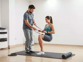Rehabilitacja kontuzji kolan krok po kroku
